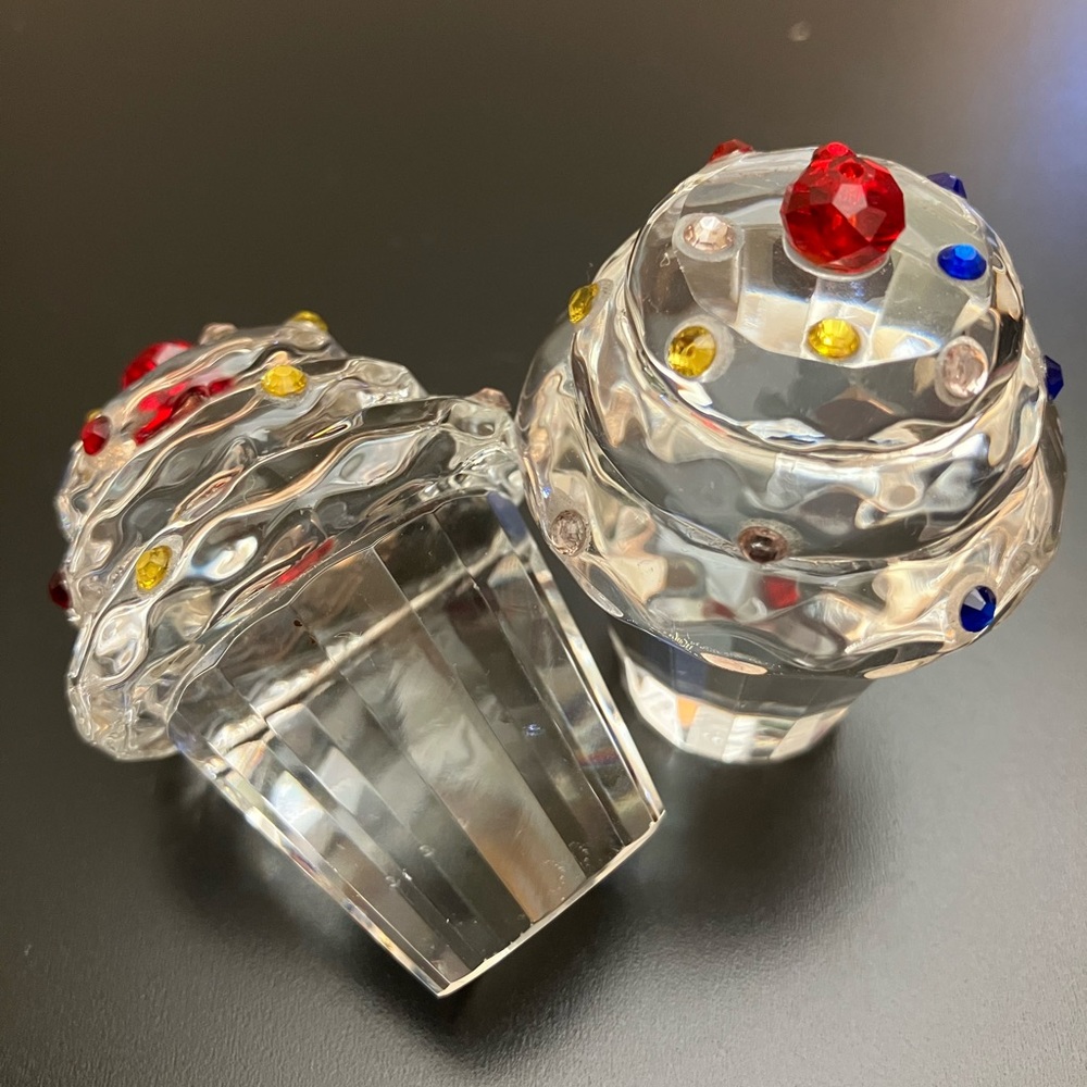 Simon Designs Crystal Cupcake Paperweight Rhinestone Sprinkles Jewels Set of Two